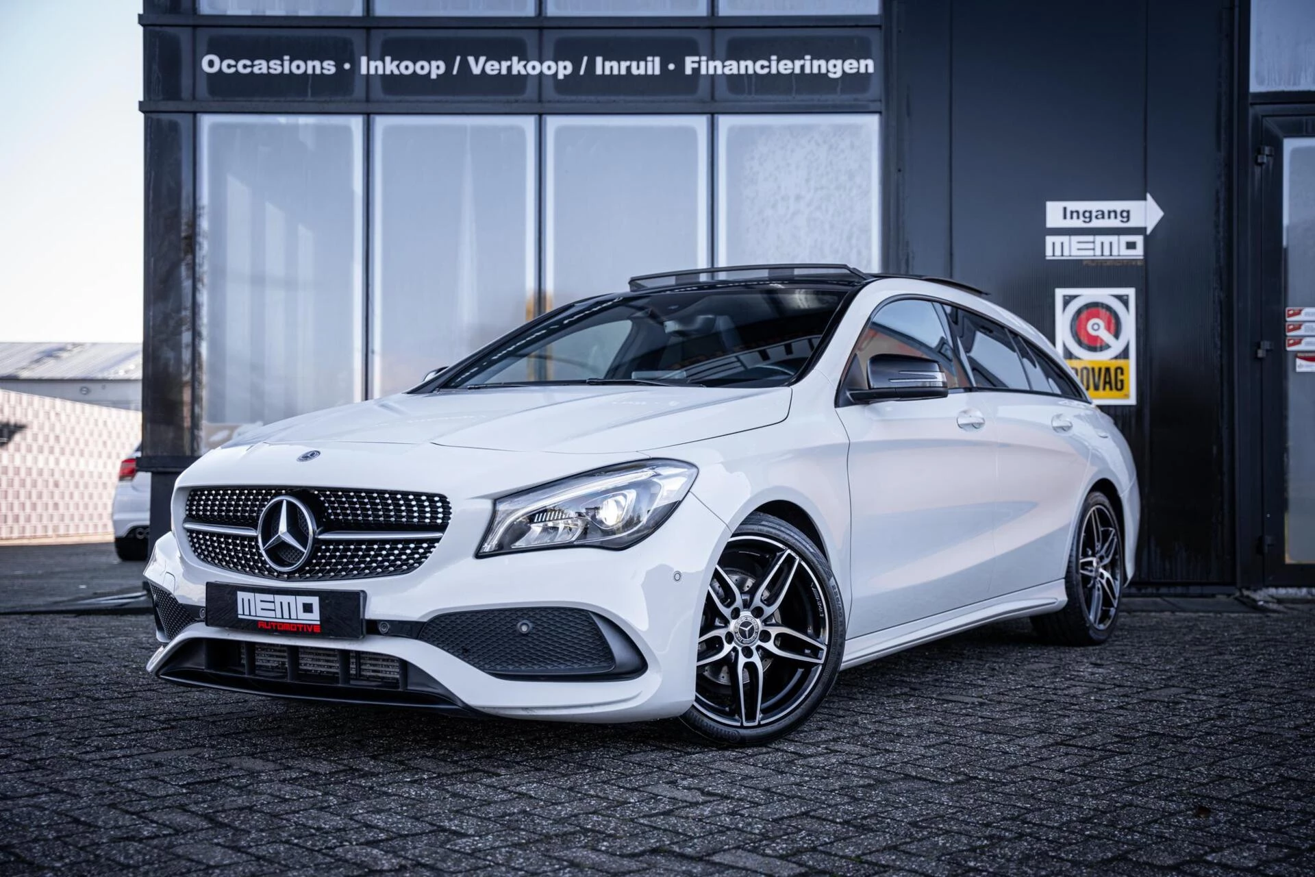 Hoofdafbeelding Mercedes-Benz CLA