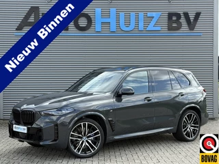 BMW X5 xDrive50e M Sport Pro Skylounge Panoramadak Trekhaak Carbon Interieurlijsten M Sport Zetels Iconic Glow Grill Harman-Kardon 22 Inch Softclose stoelventilatie Head-Up Display Keyless Entry
