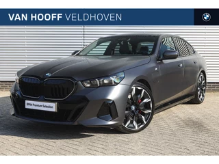 BMW 5 Serie 530e M Sport Automaat / Panoramadak / Trekhaak / Bowers & Wilkins / Adaptieve LED / Parking Assistant Plus / Stoelventilatie / Comfort Access / Stuurverwarming