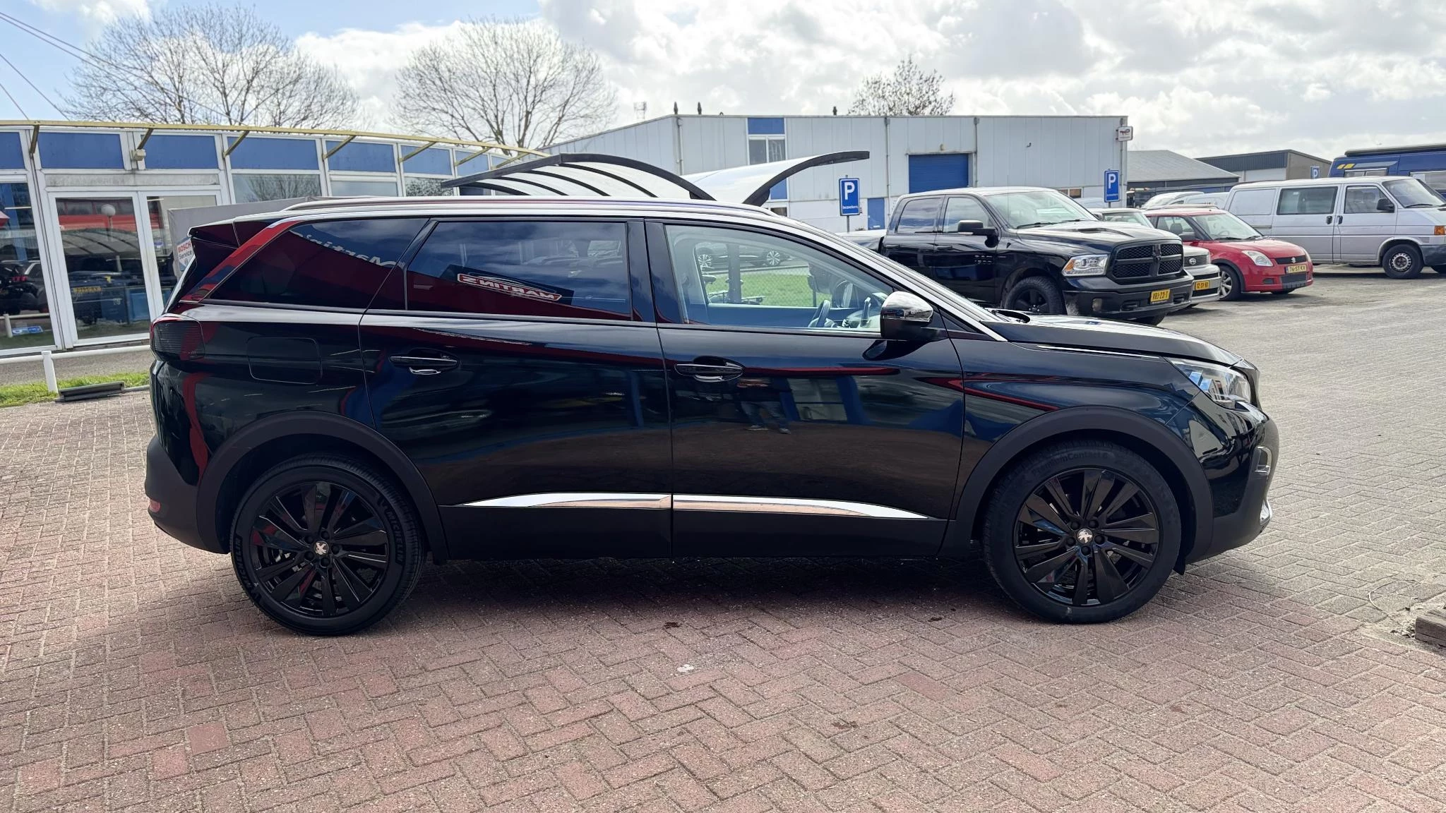 Hoofdafbeelding Peugeot 5008