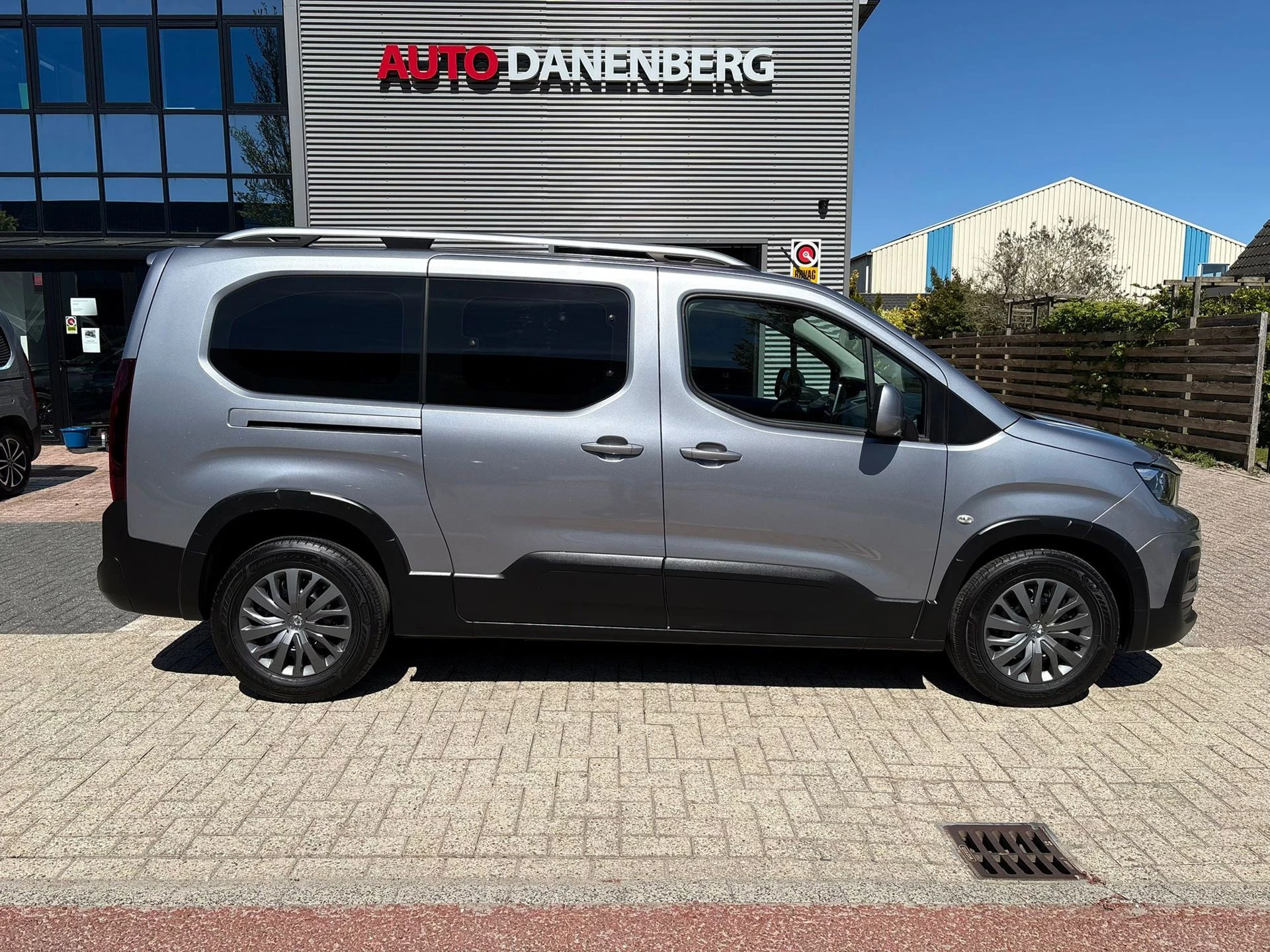 Hoofdafbeelding Peugeot Rifter