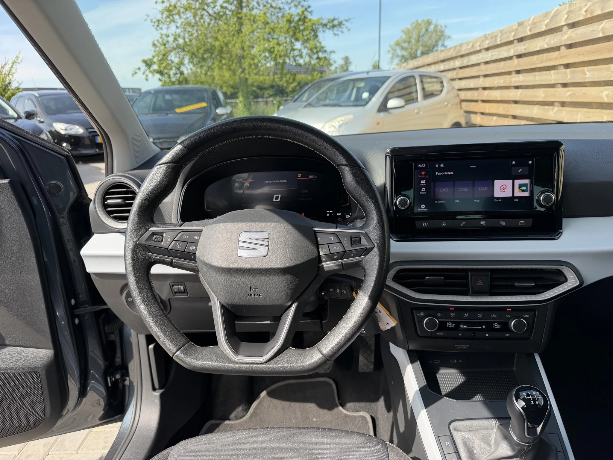 Hoofdafbeelding SEAT Arona