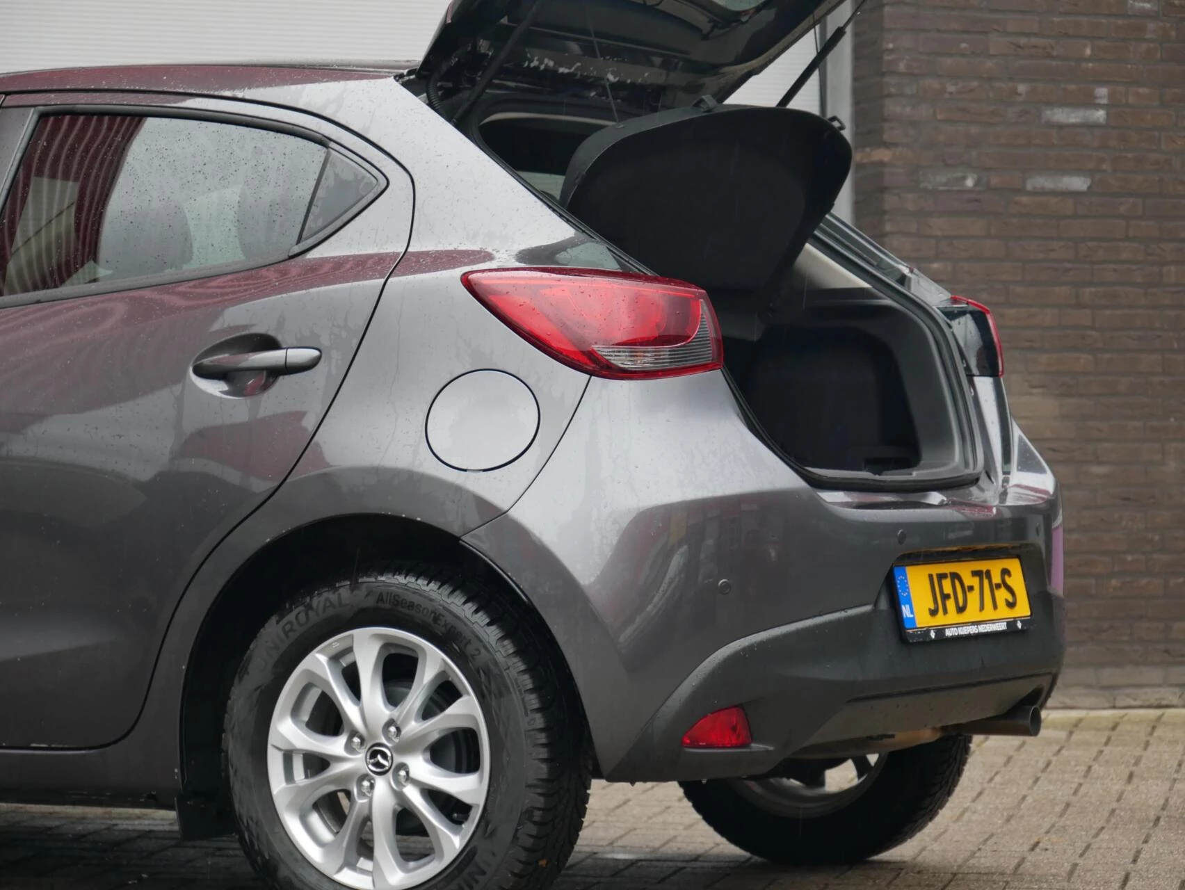 Hoofdafbeelding Mazda 2