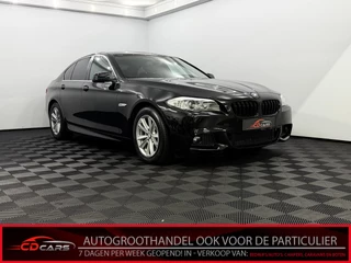 BMW 5 Serie 520i High Executive Leder, Navi, Parkeersensoren, Keyless start, Memory stoelen, Elektrische stoelen, Cruise control