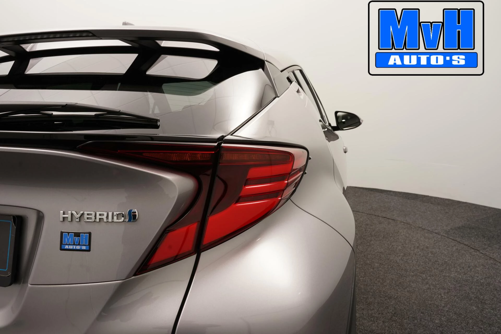 Hoofdafbeelding Toyota C-HR