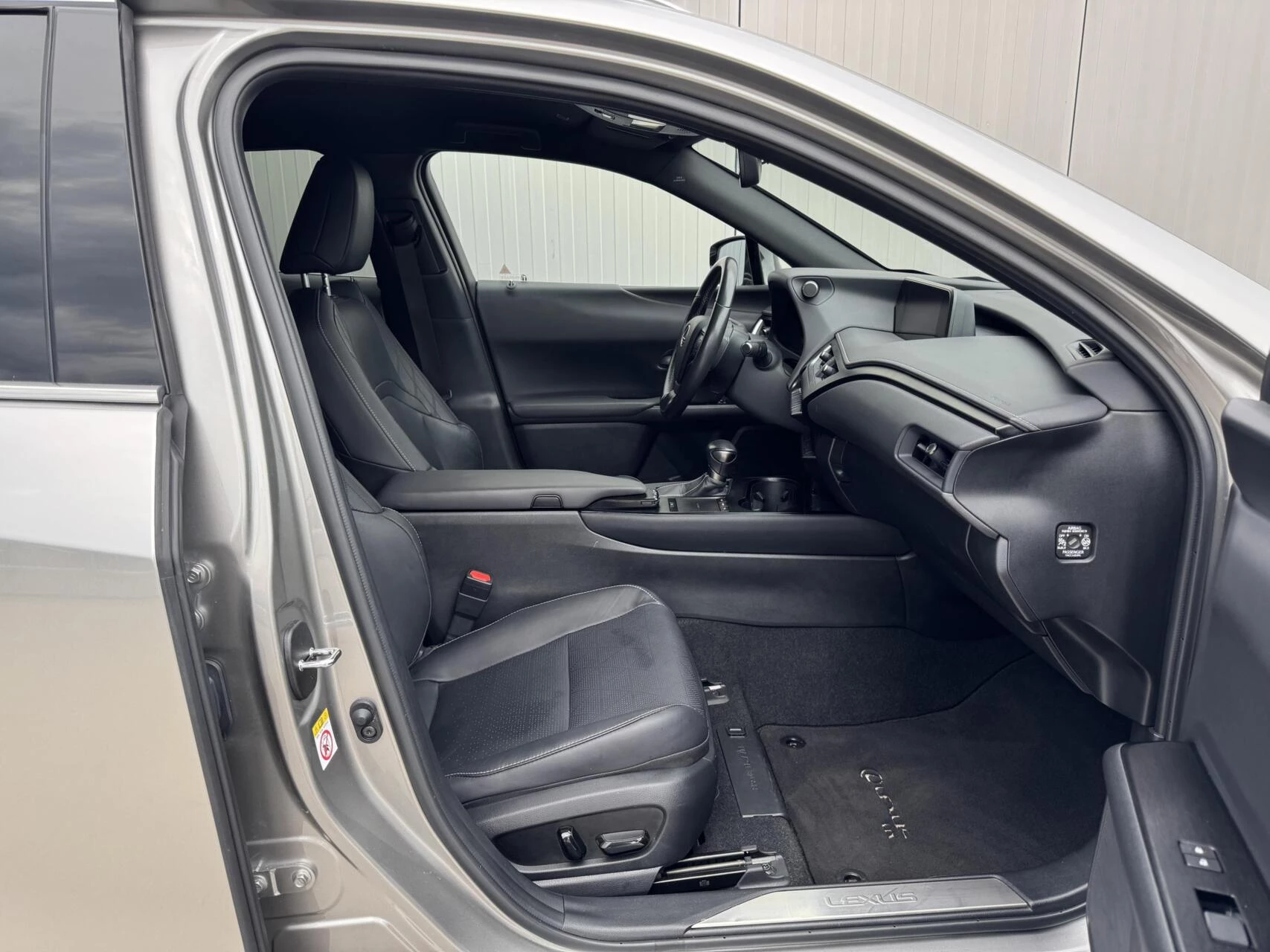 Hoofdafbeelding Lexus UX
