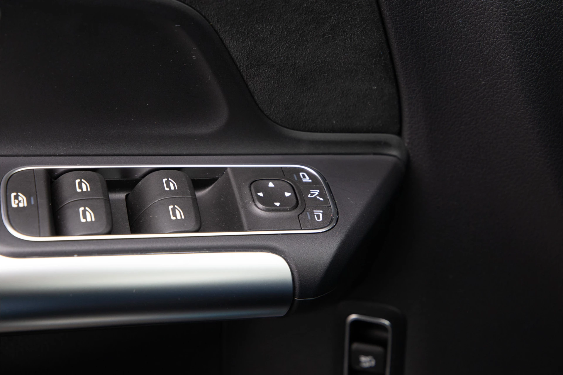 Hoofdafbeelding Mercedes-Benz EQA