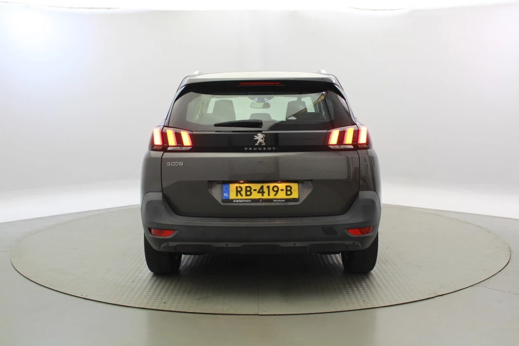 Hoofdafbeelding Peugeot 5008