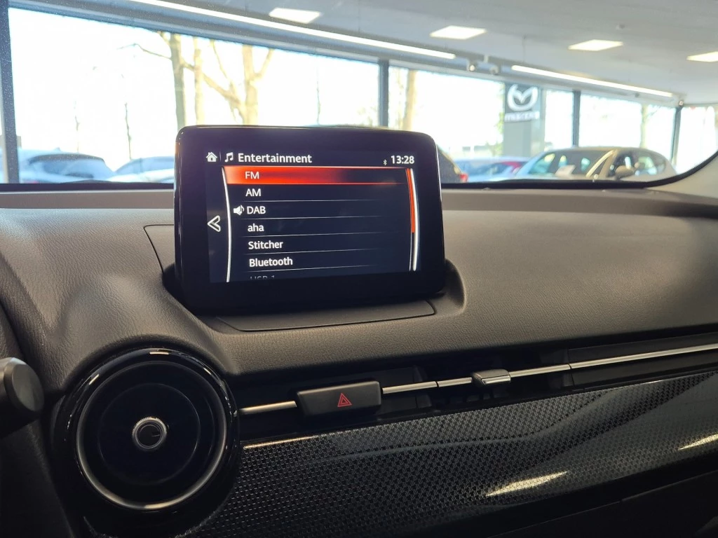 Hoofdafbeelding Mazda 2