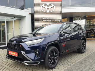 Toyota RAV4 2.5 PLUG-IN HYBRID AWD GR-SPORT NIEUW DIRECT LEVERBAAR PANODAK JBL-AUDIO DODEHOEK STOELGEHEUGEN APPLE/ ANDROID 1400KG