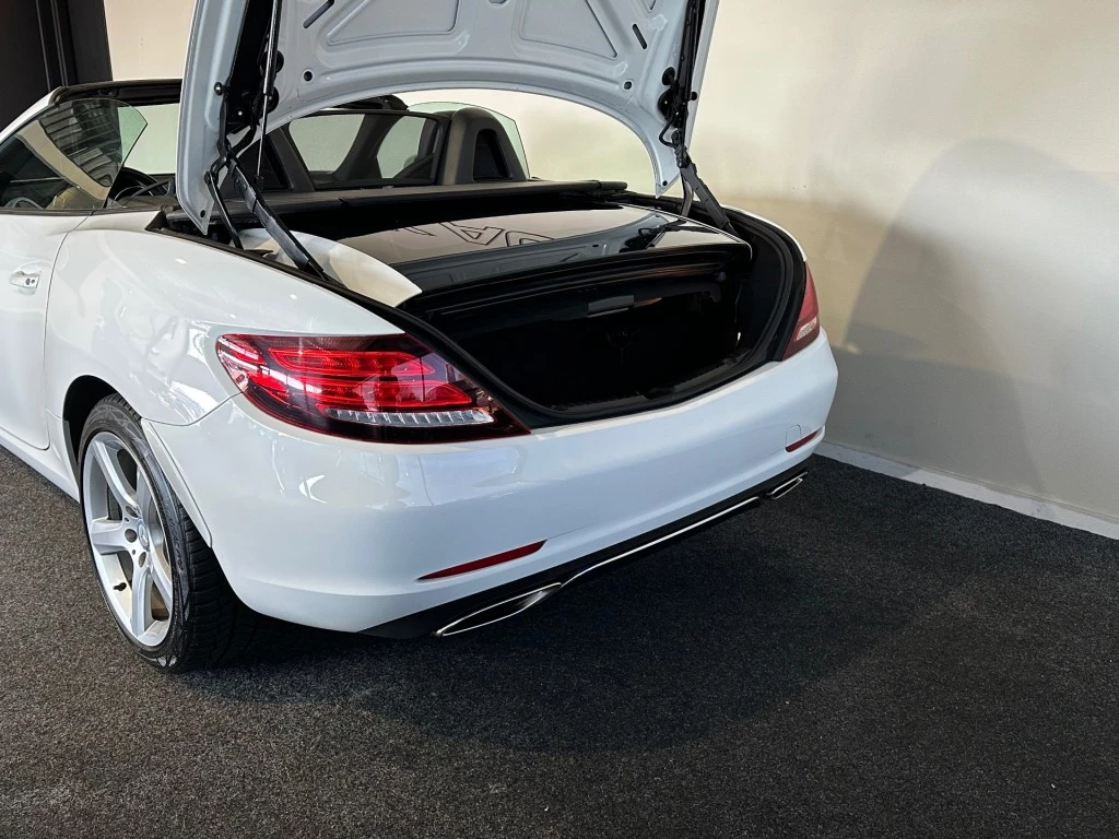 Hoofdafbeelding Mercedes-Benz SLC
