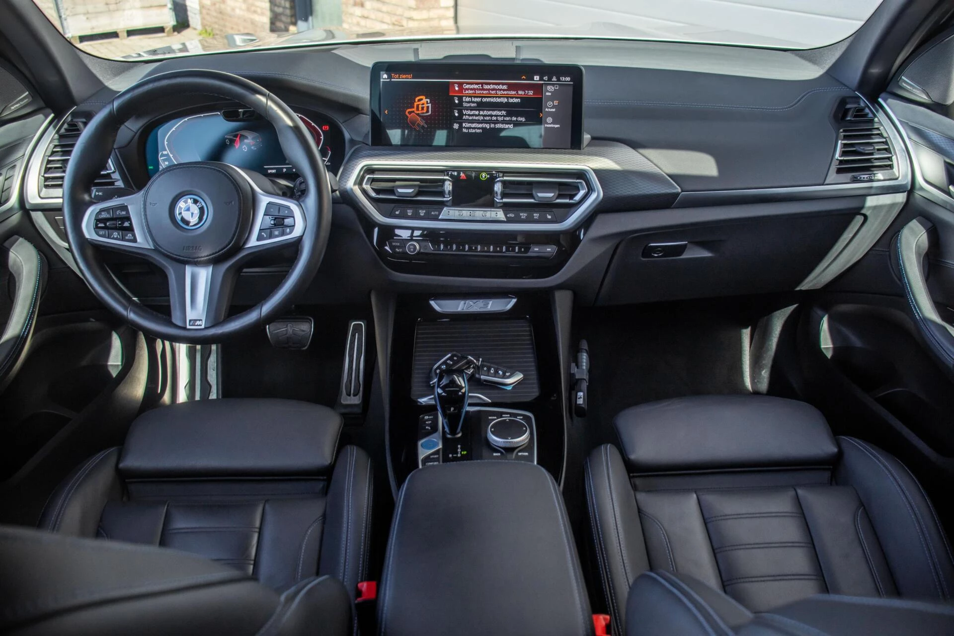 Hoofdafbeelding BMW iX3