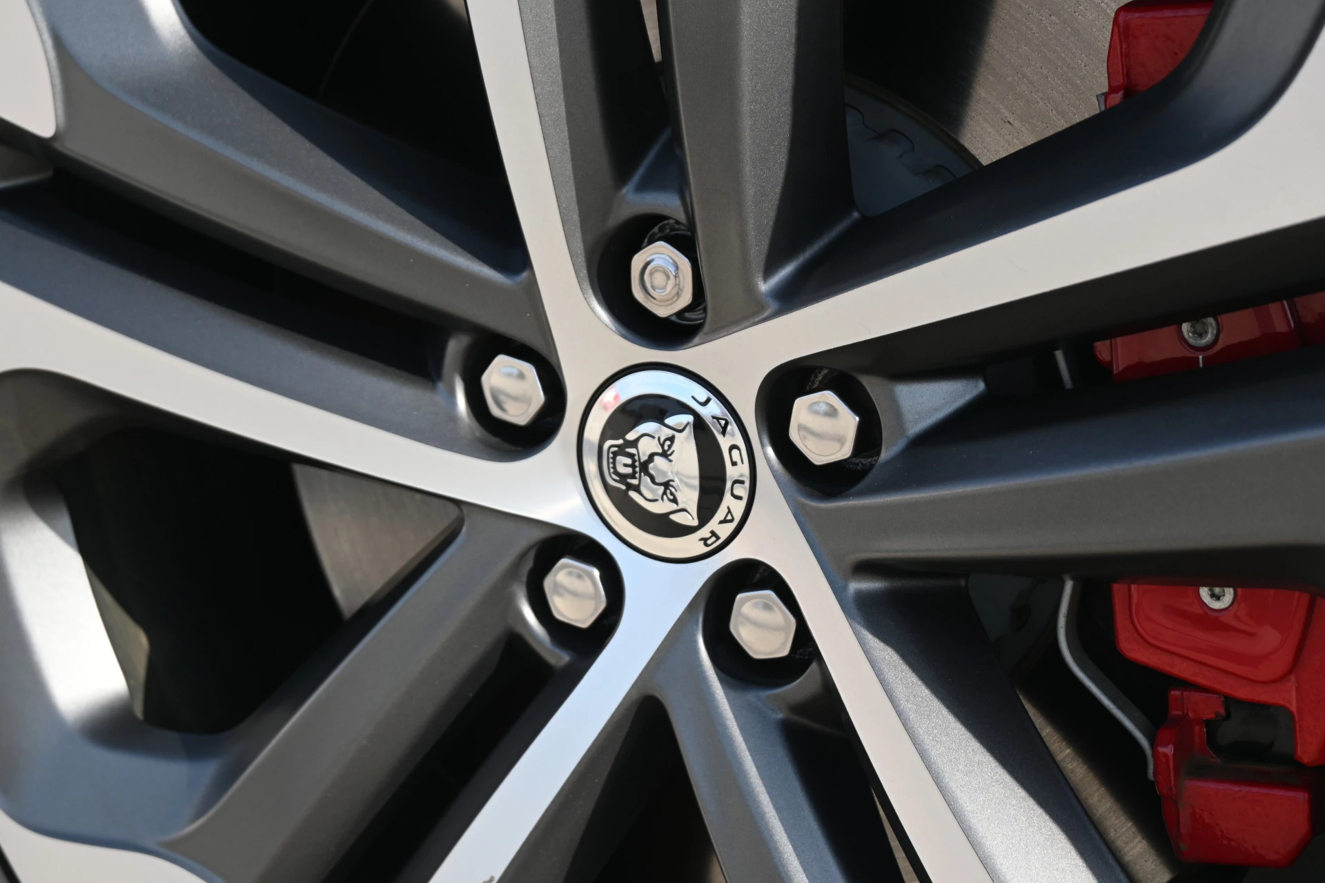 Hoofdafbeelding Jaguar F-PACE