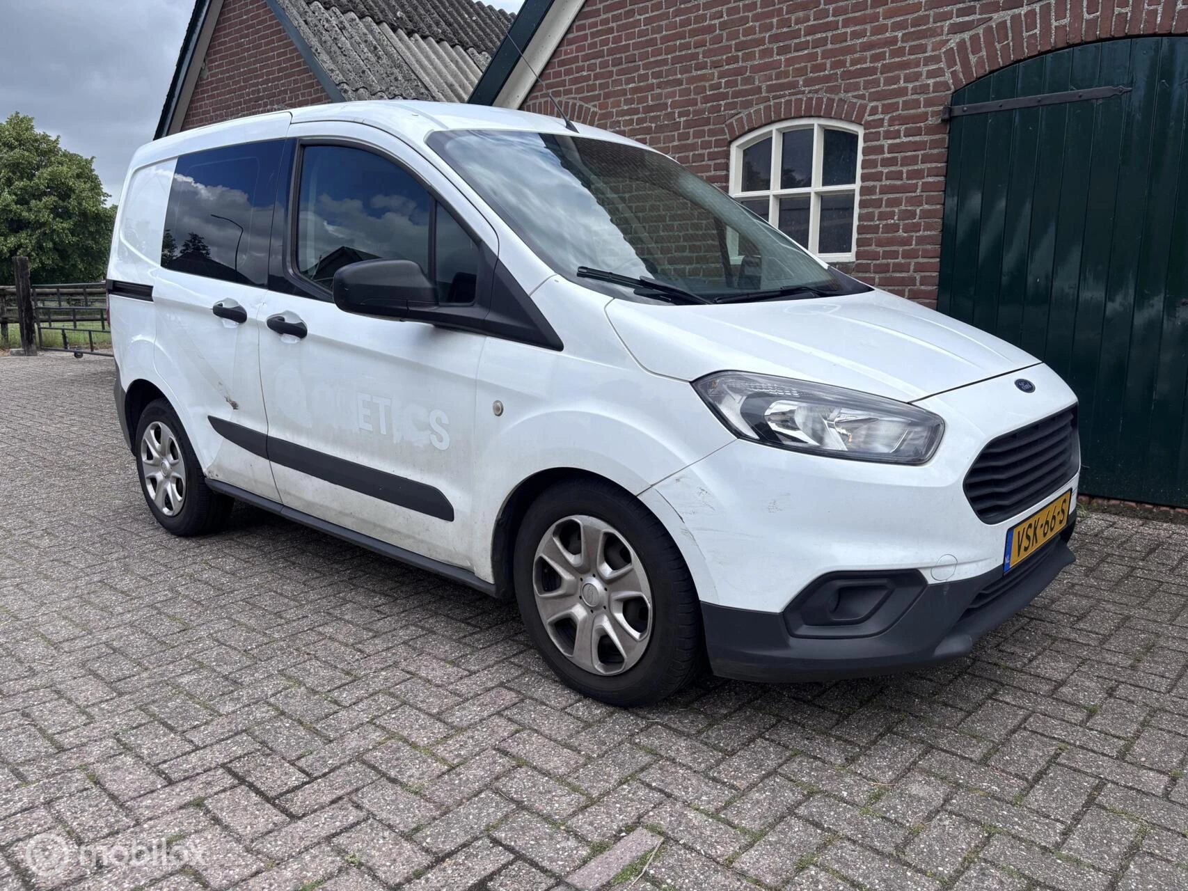 Hoofdafbeelding Ford Transit Courier