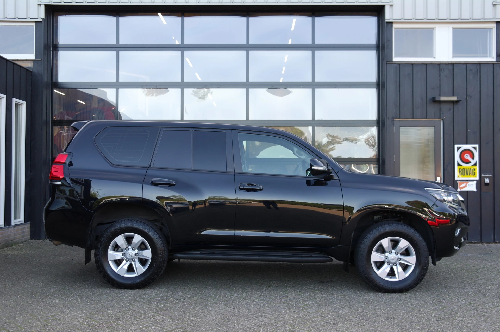 Hoofdafbeelding Toyota Land Cruiser