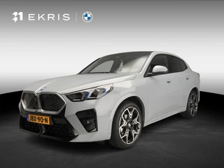Hoofdafbeelding BMW iX2 BMW iX2 eDrive20 | M-Sportpakket | LED | HUD | Active cruise | Panoramadak | Stoelverwarming | Keyles go | DAB | Alu 20 inch