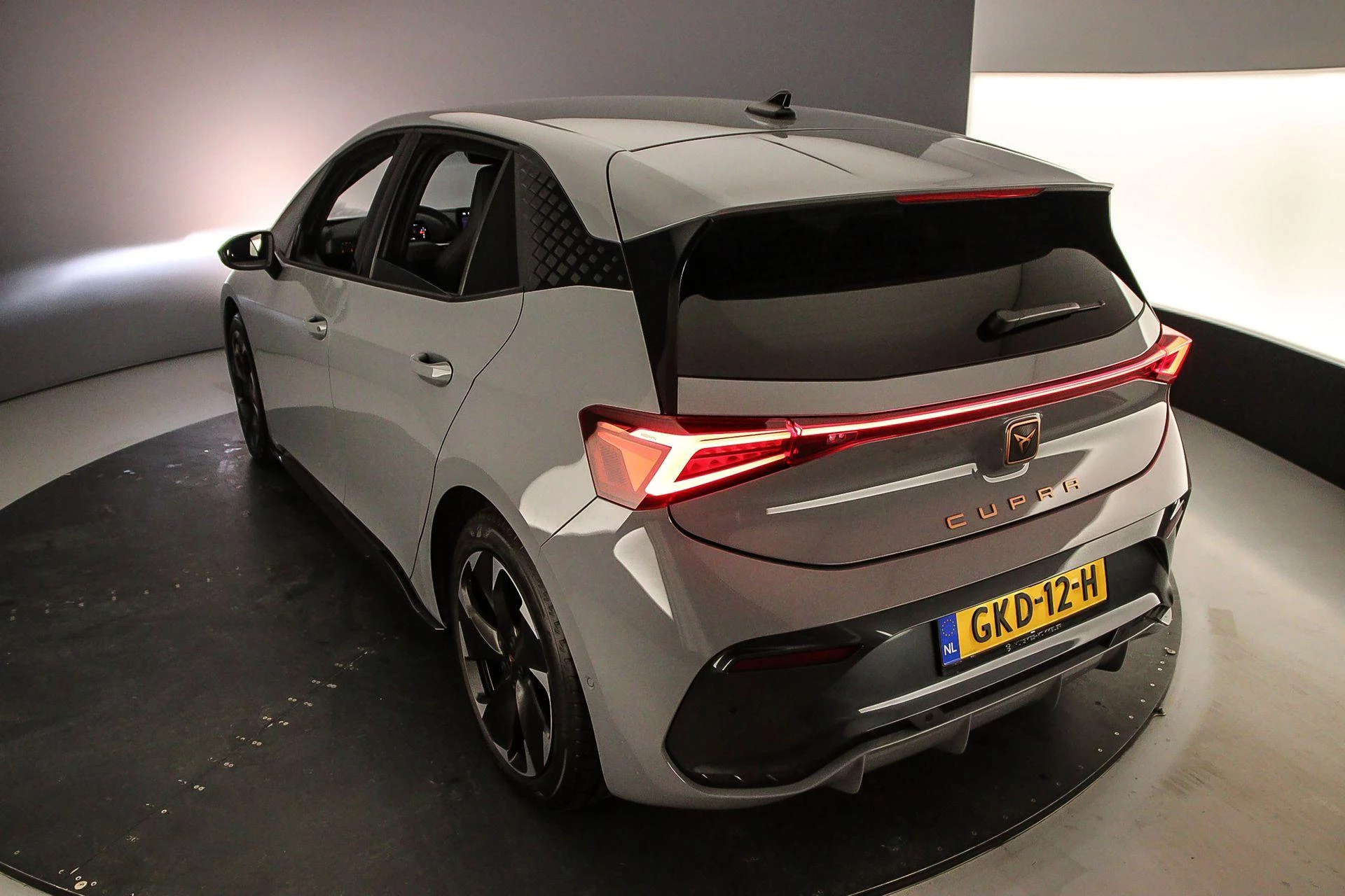 Hoofdafbeelding CUPRA Born