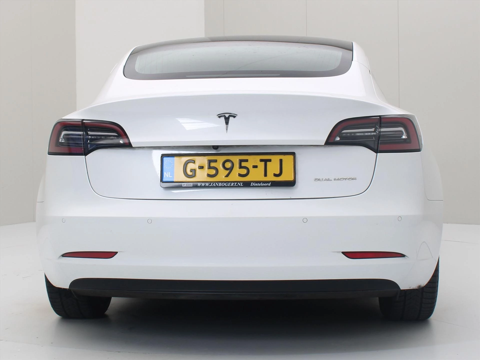 Hoofdafbeelding Tesla Model 3