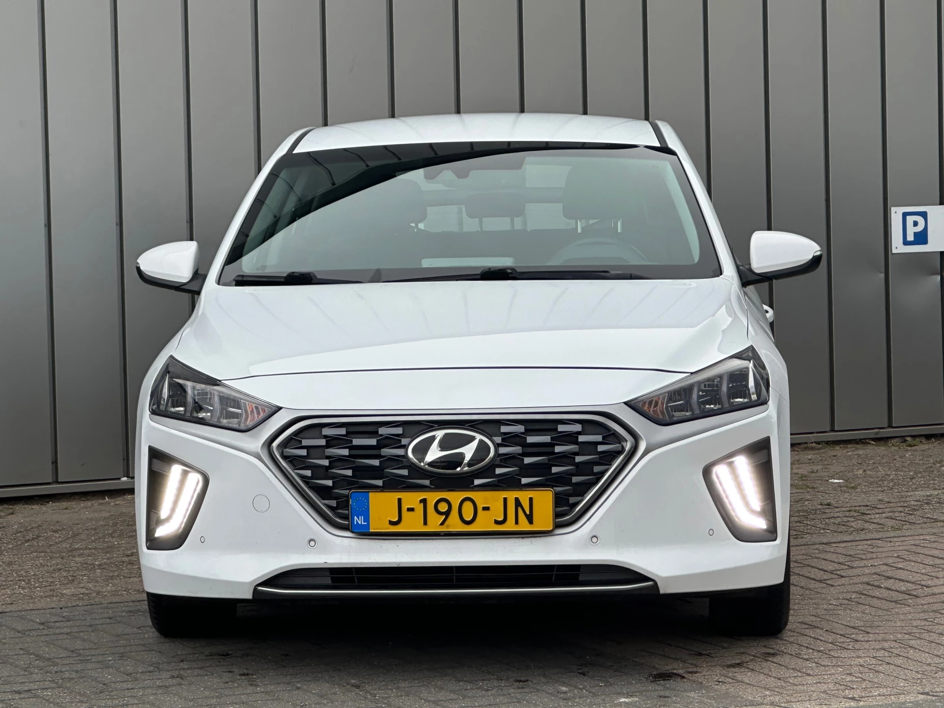 Hoofdafbeelding Hyundai IONIQ