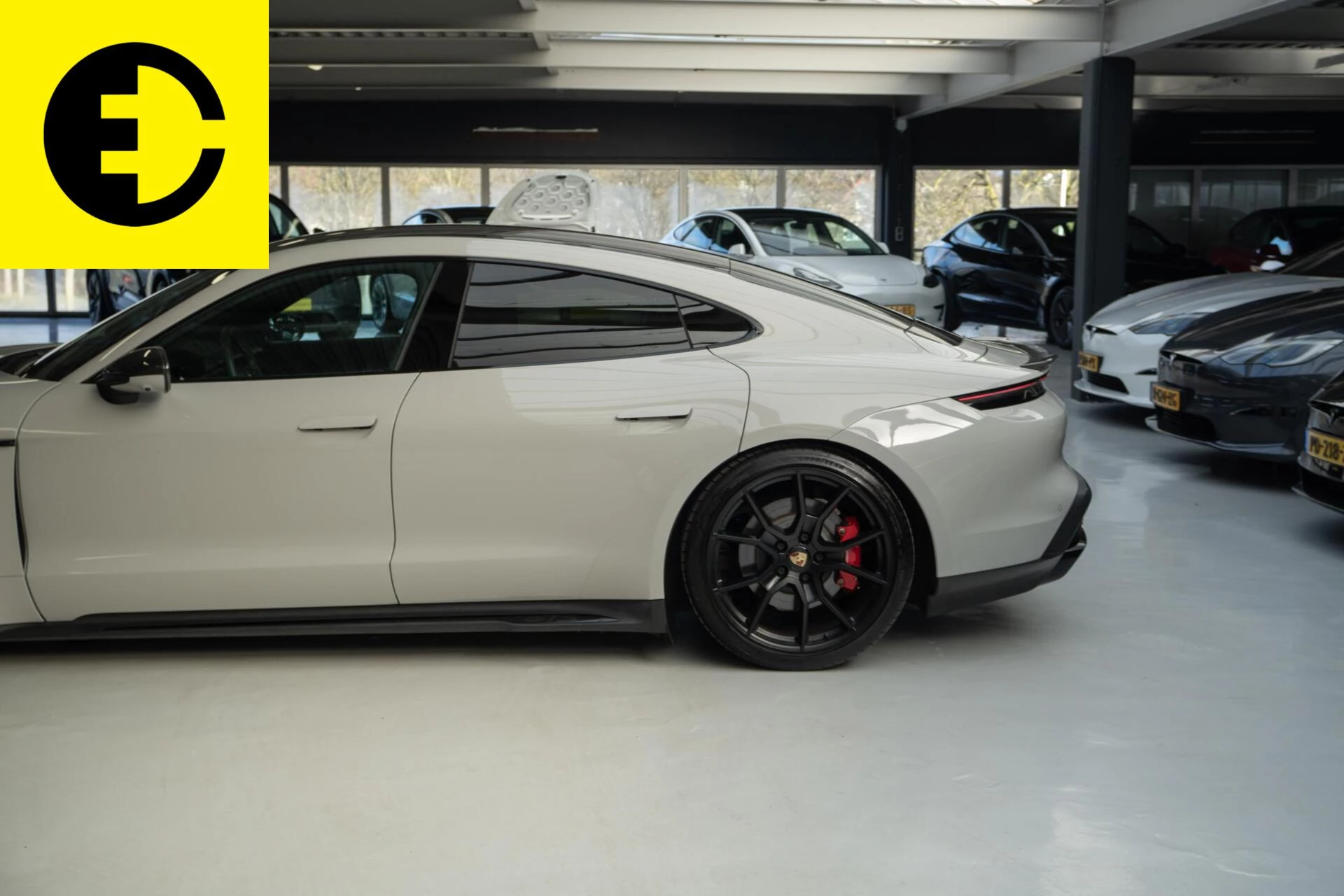 Hoofdafbeelding Porsche Taycan