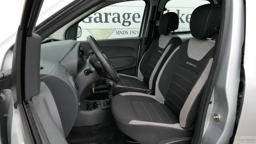 Hoofdafbeelding Dacia Dokker