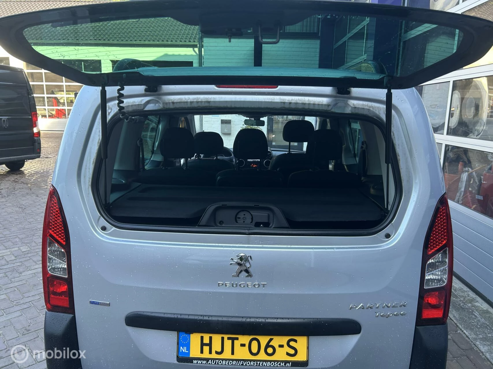 Hoofdafbeelding Peugeot Partner