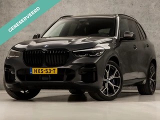 BMW X5 xDrive45e M Sport High Executive 395Pk Automaat (DRAVITGRAU, SKYLOUNGE PANORAMADAK, PARFUM IN VENTILATIE, COMFORT ZETELS, STOELKOELING, LUCHTVERING, ELEK ACHTERKLEP, HEAD-UP DISPLAY, SOFT CLOSE, 360 CAMERA, APPLE CARPLAY, NI
