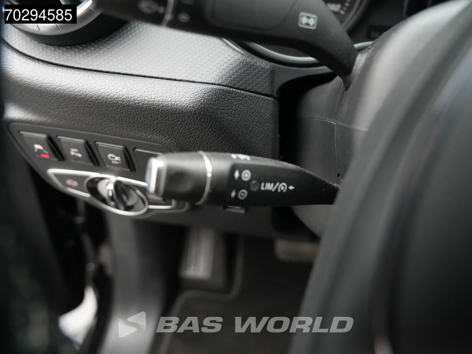 Hoofdafbeelding Mercedes-Benz X-Klasse