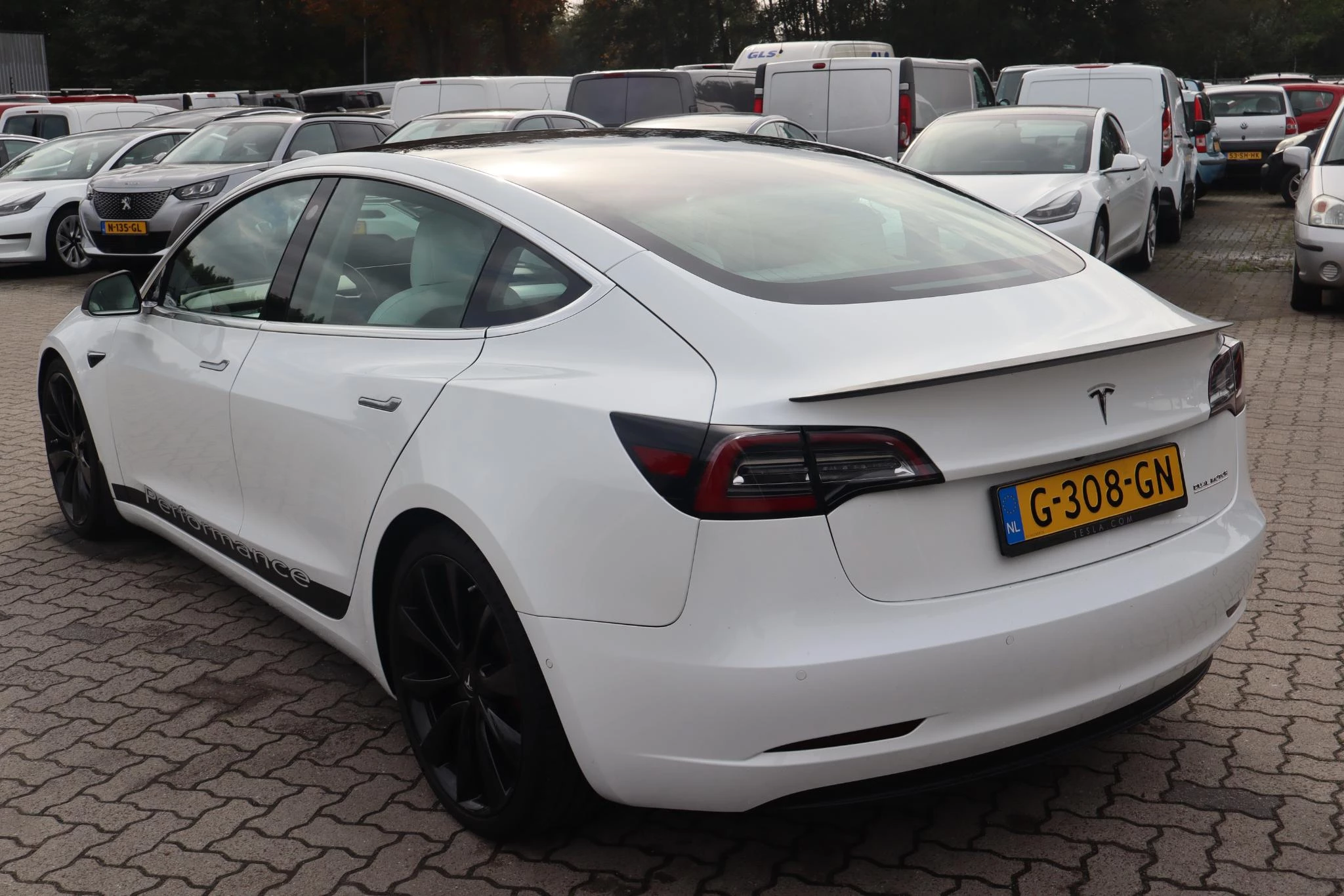Hoofdafbeelding Tesla Model 3