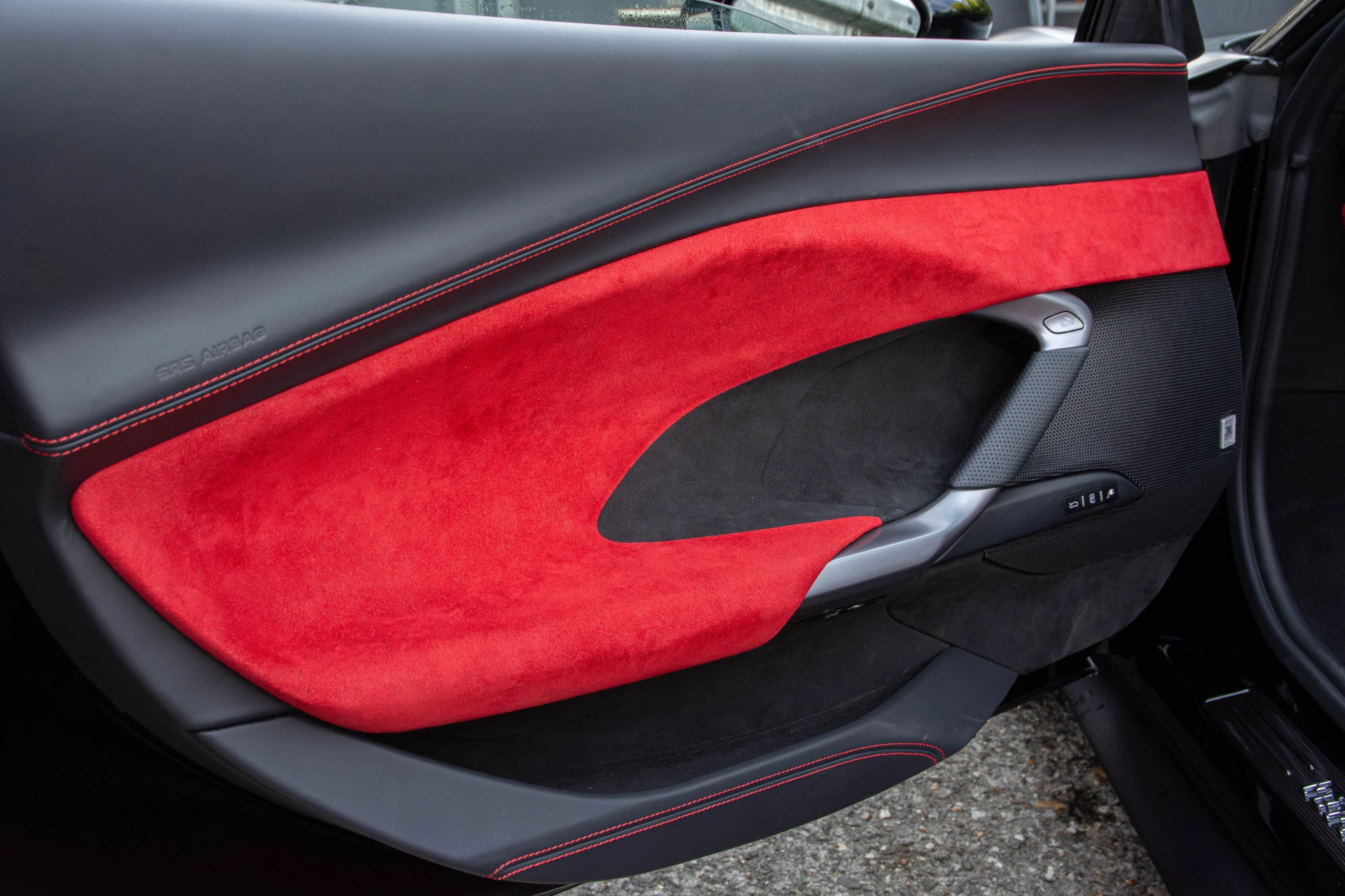 Hoofdafbeelding Ferrari 296