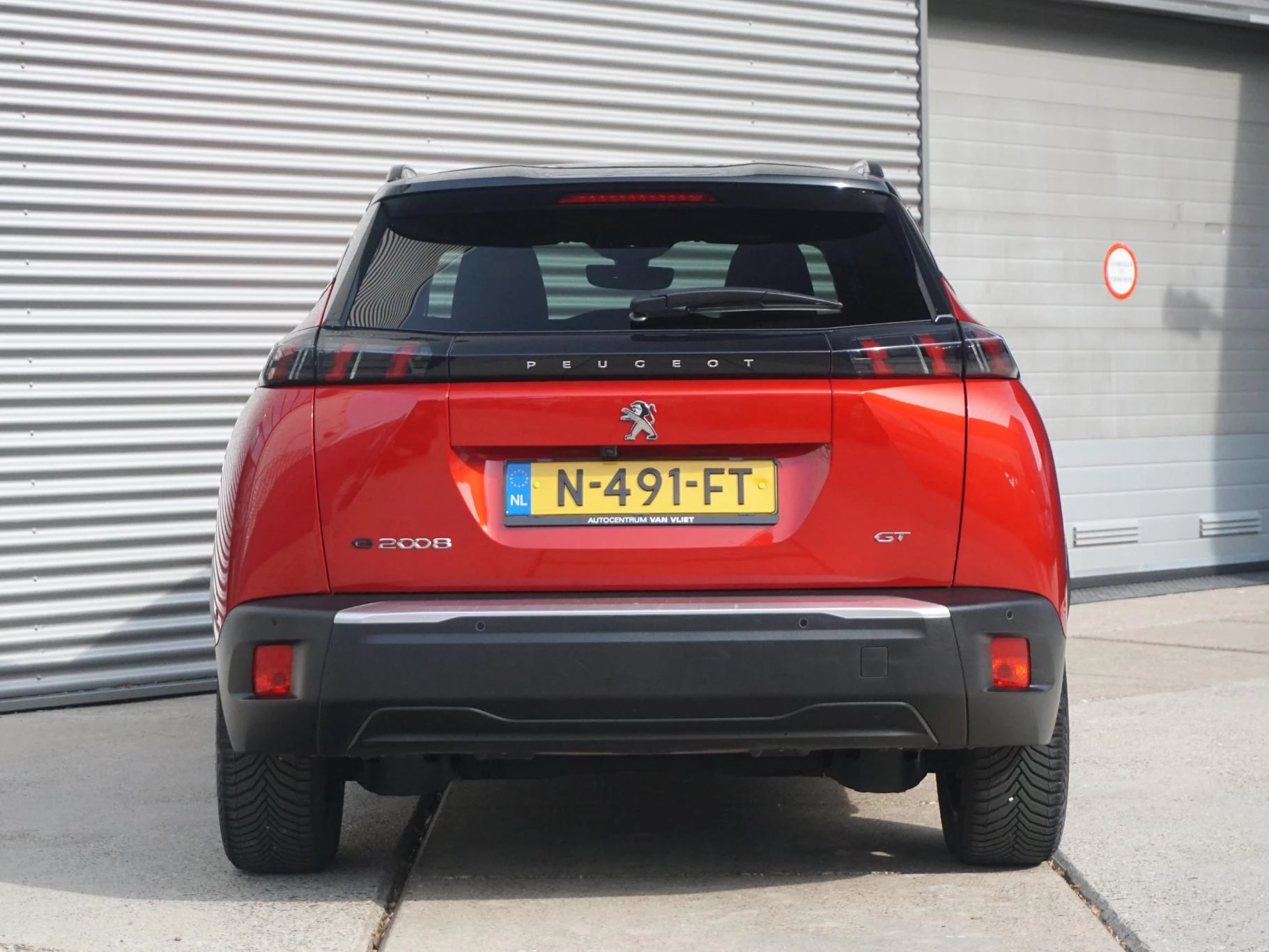 Hoofdafbeelding Peugeot e-2008