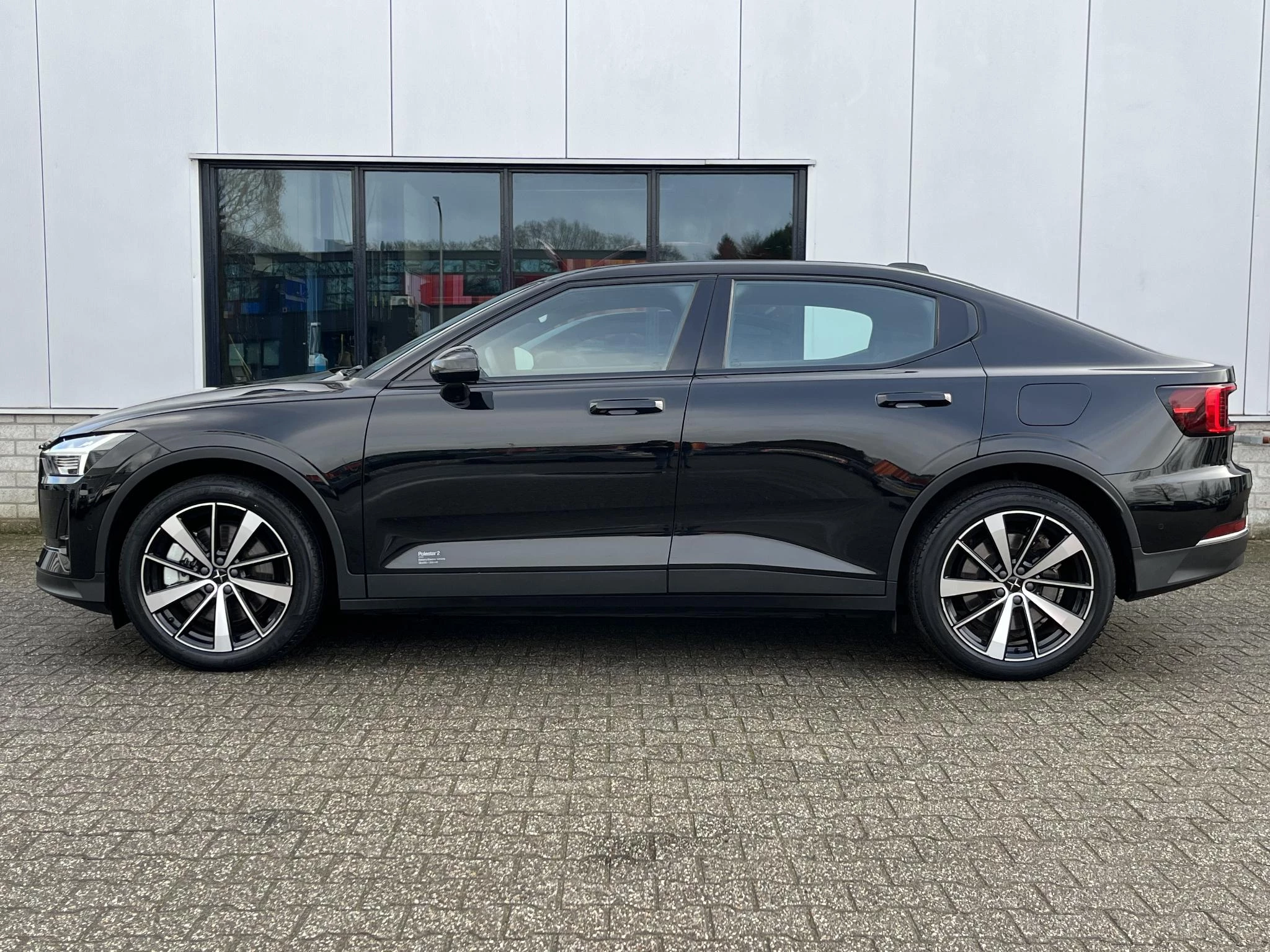 Hoofdafbeelding Polestar 2