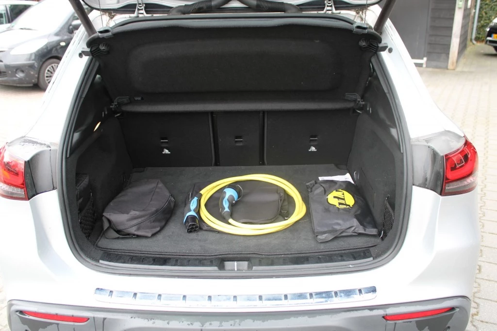 Hoofdafbeelding Mercedes-Benz EQA