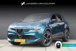 Hoofdafbeelding Alfa Romeo Junior Alfa Romeo Junior Elettrica Speciale 54 kWh / Navi / Camera