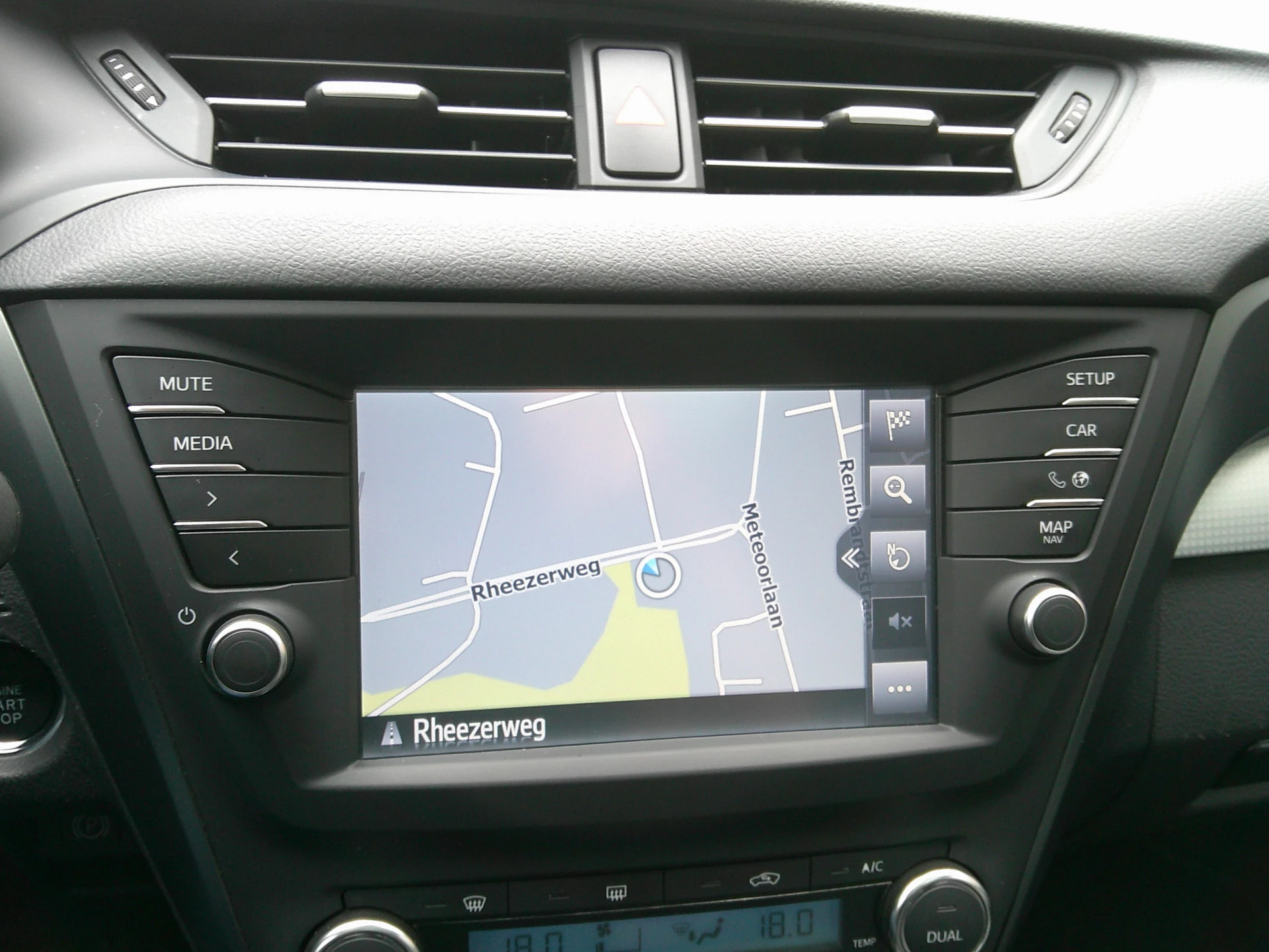 Hoofdafbeelding Toyota Avensis