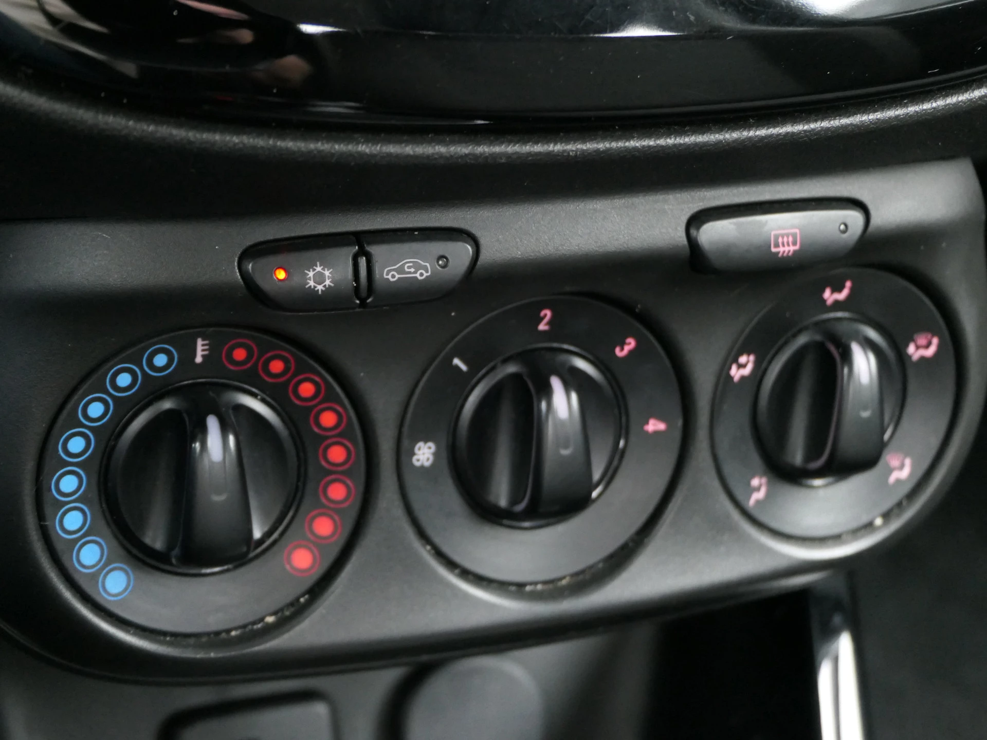 Hoofdafbeelding Opel ADAM
