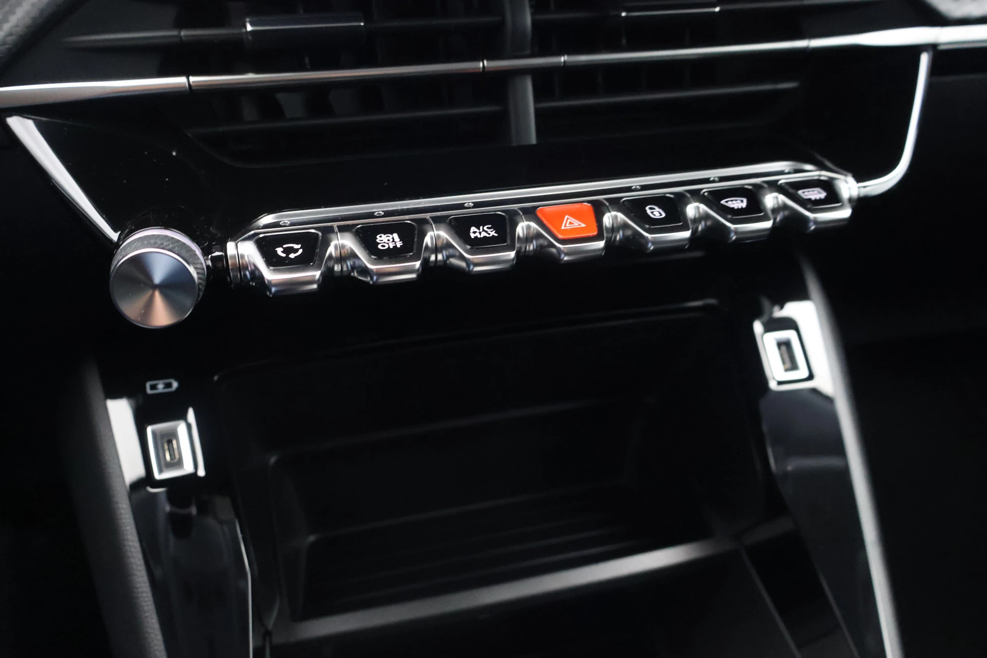 Hoofdafbeelding Peugeot e-208
