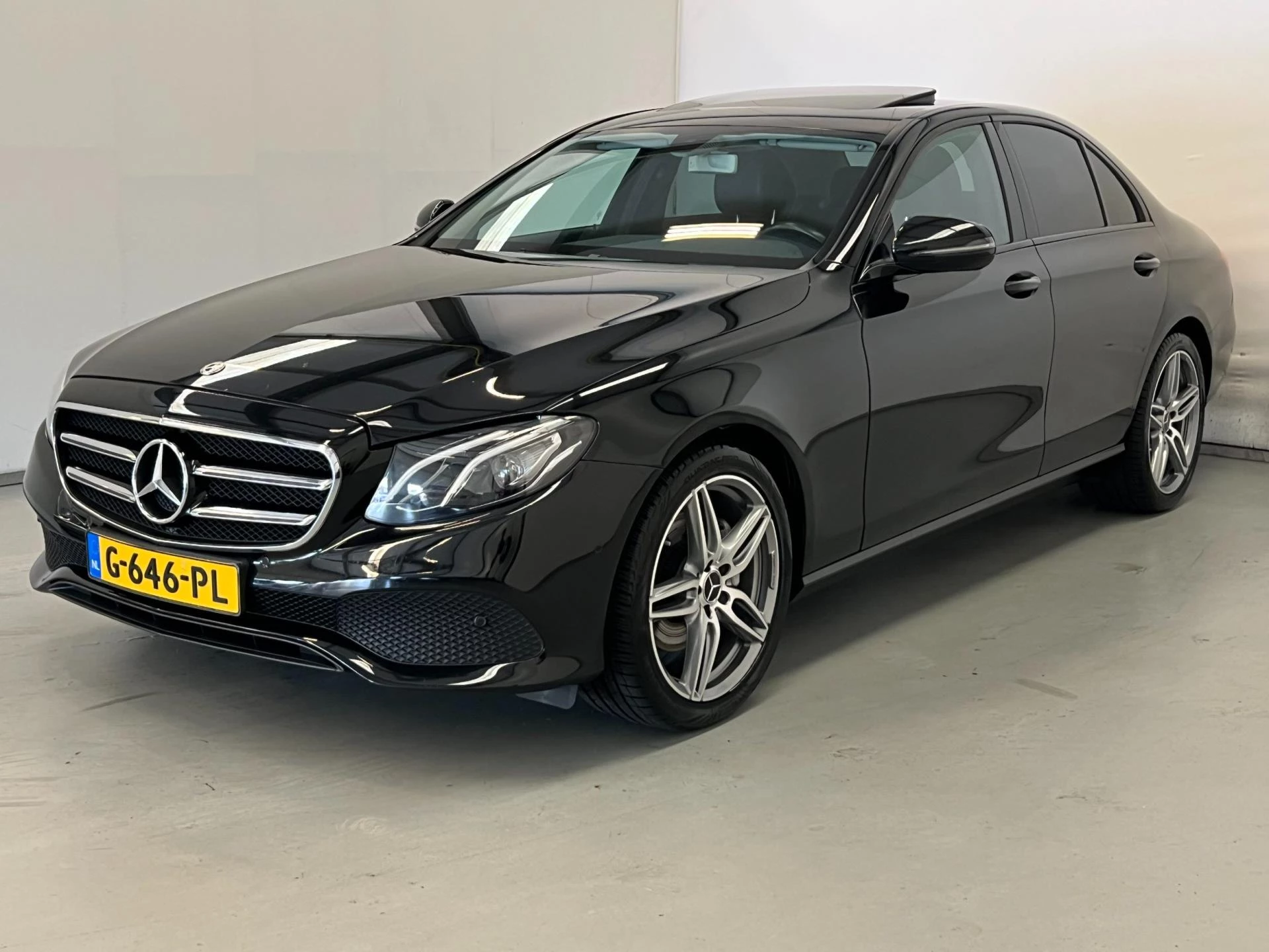 Hoofdafbeelding Mercedes-Benz E-Klasse