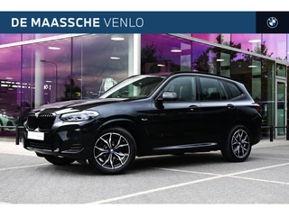 Hoofdafbeelding BMW X3 BMW X3 xDrive30e High Executive M Sport Automaat / Panoramadak / Trekhaak / Sportstoelen / Achteruitrijcamera / LED / Stoelverwarming / BMW Live Cockpit Professional