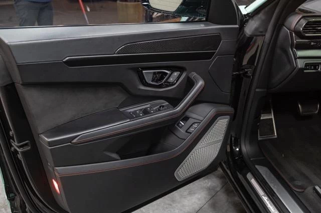 Hoofdafbeelding Lamborghini Urus