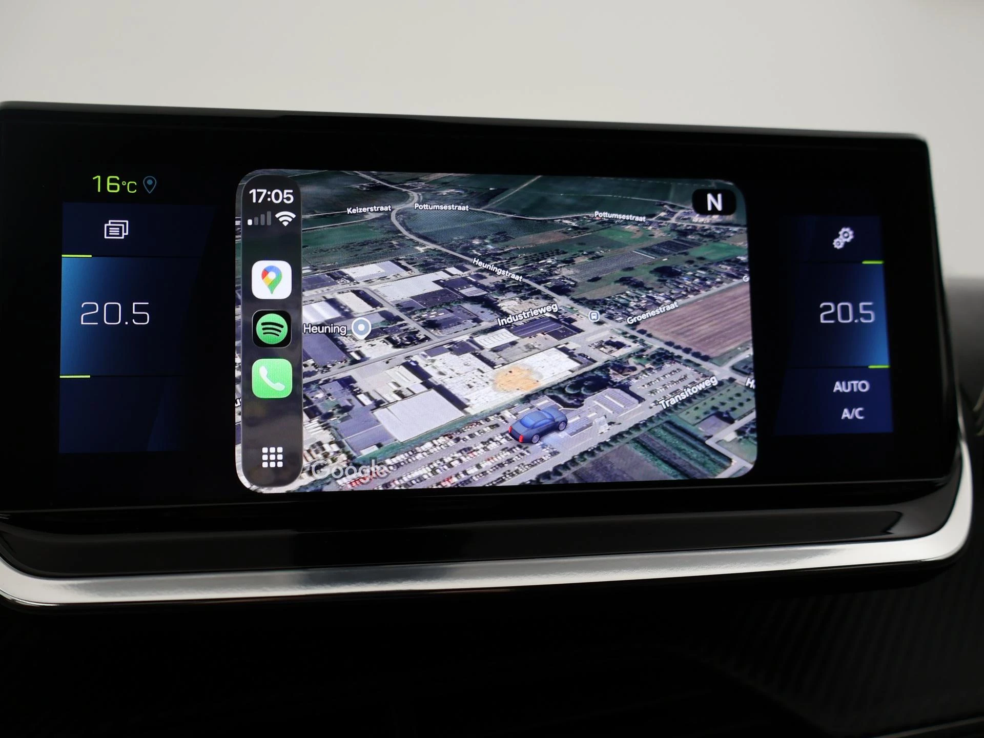 Hoofdafbeelding Peugeot e-2008