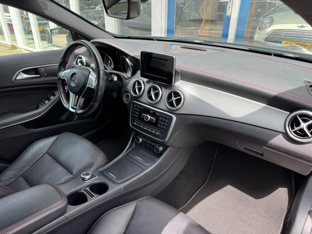 Hoofdafbeelding Mercedes-Benz 200