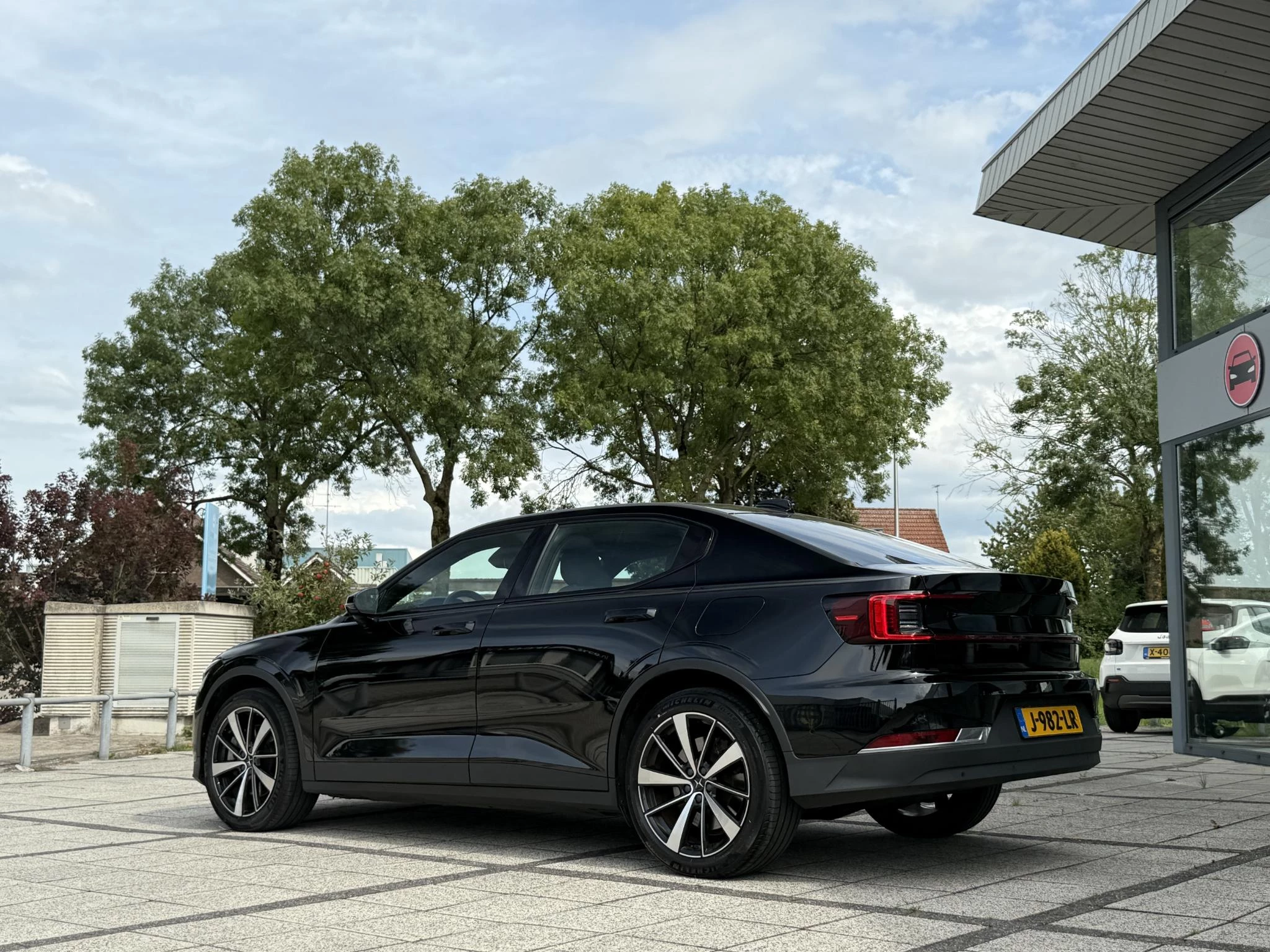 Hoofdafbeelding Polestar 2