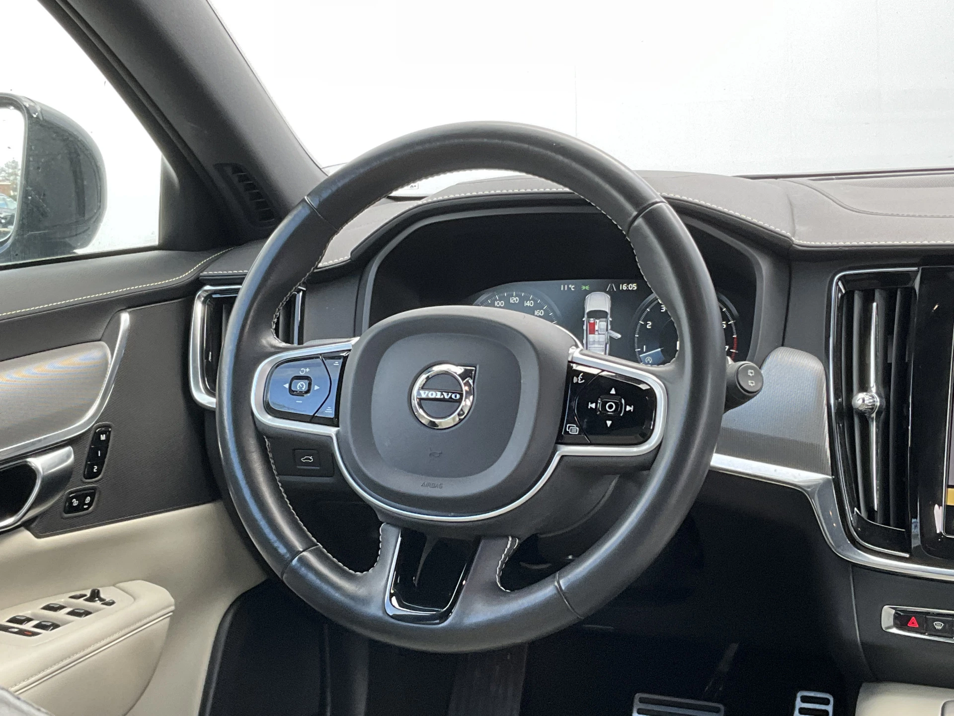 Hoofdafbeelding Volvo V90