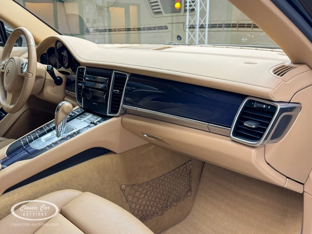 Hoofdafbeelding Porsche Panamera