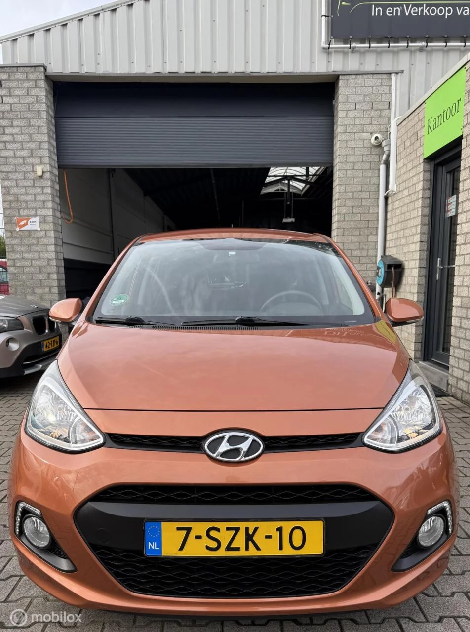 Hoofdafbeelding Hyundai i10