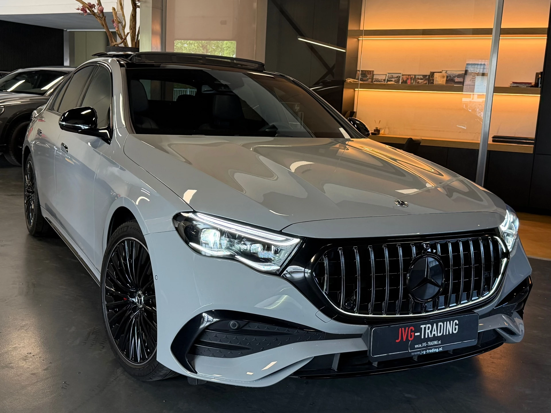 Hoofdafbeelding Mercedes-Benz E-Klasse