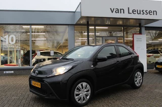 Toyota Aygo X PLAY 5-DEURS NL-AUTO APPLE/ANDROID DAB+ AD-CRUISE AIRCO CAMERA