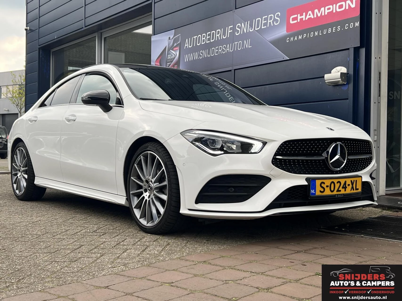Hoofdafbeelding Mercedes-Benz CLA