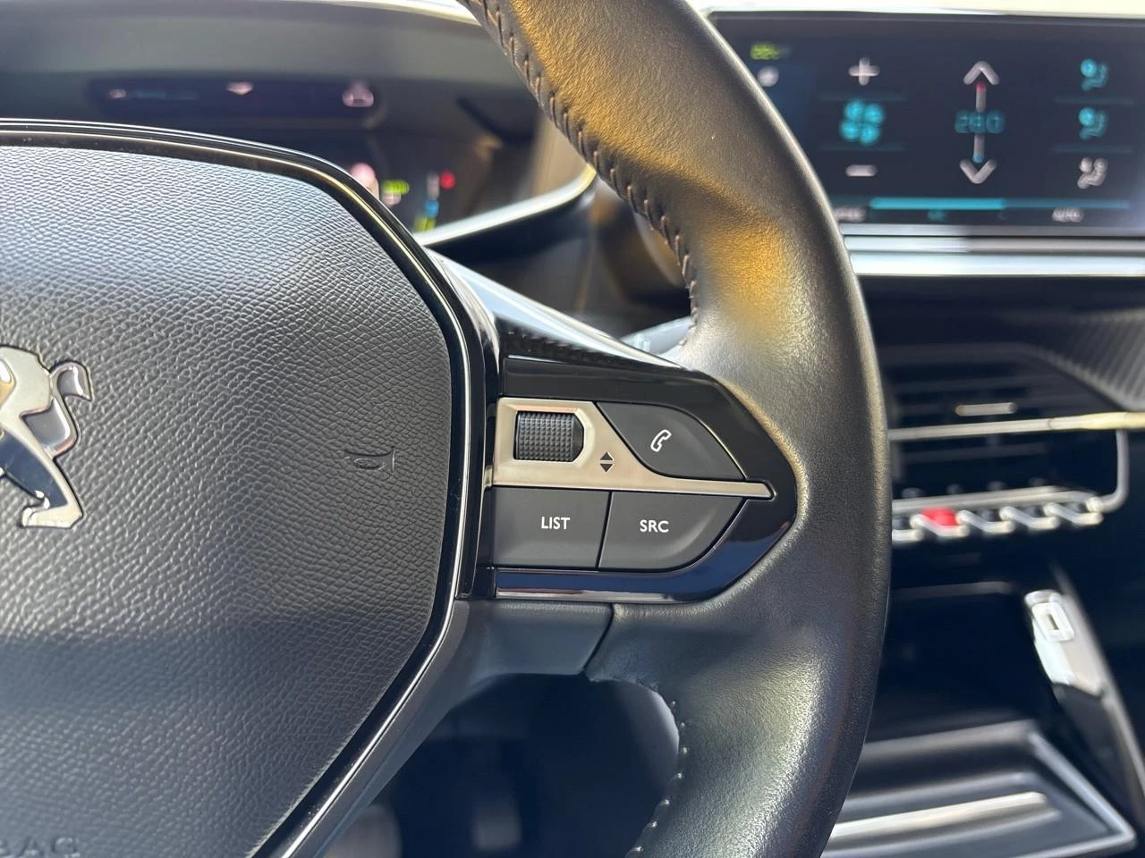 Hoofdafbeelding Peugeot e-208
